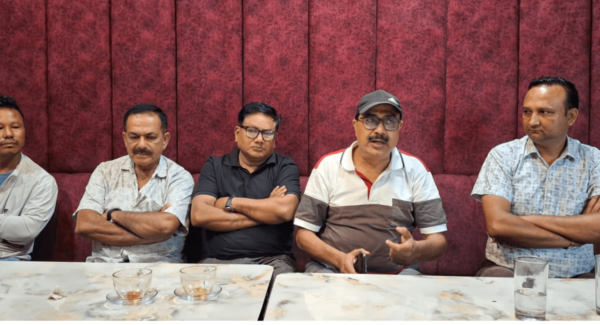 झापा प्रहरीको गोदाम छापामाथि व्यवसायको प्रश्नः ‘वैध सामान किन जफत गरियो’