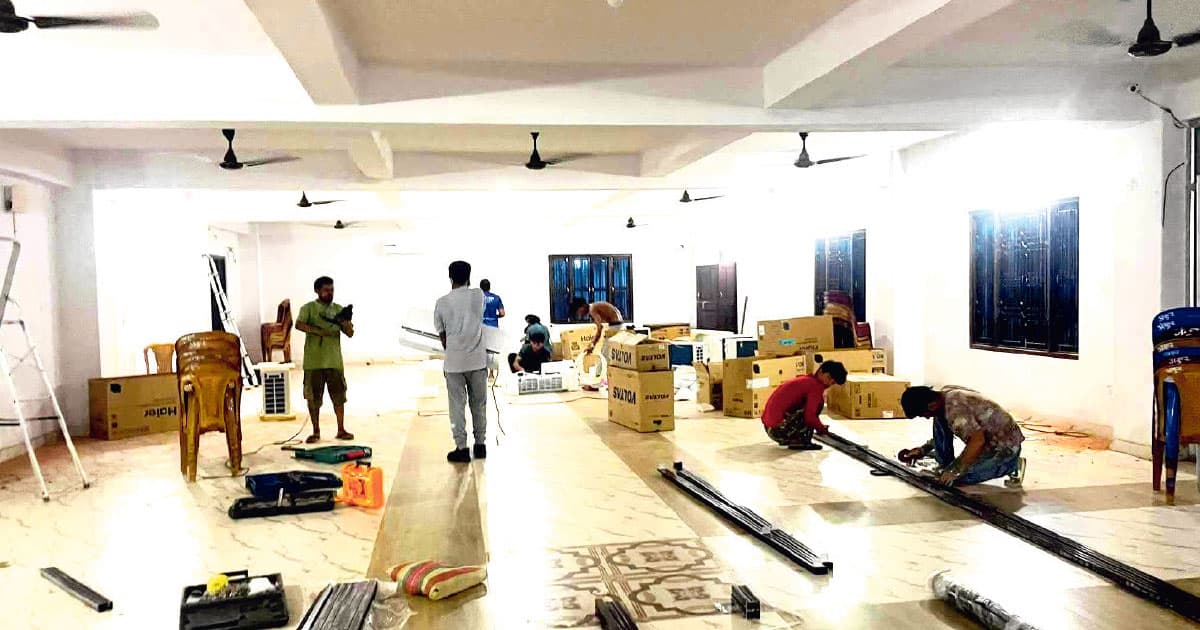 Flood Corpses Overwhelm Hospital Morgues, Hampering ID