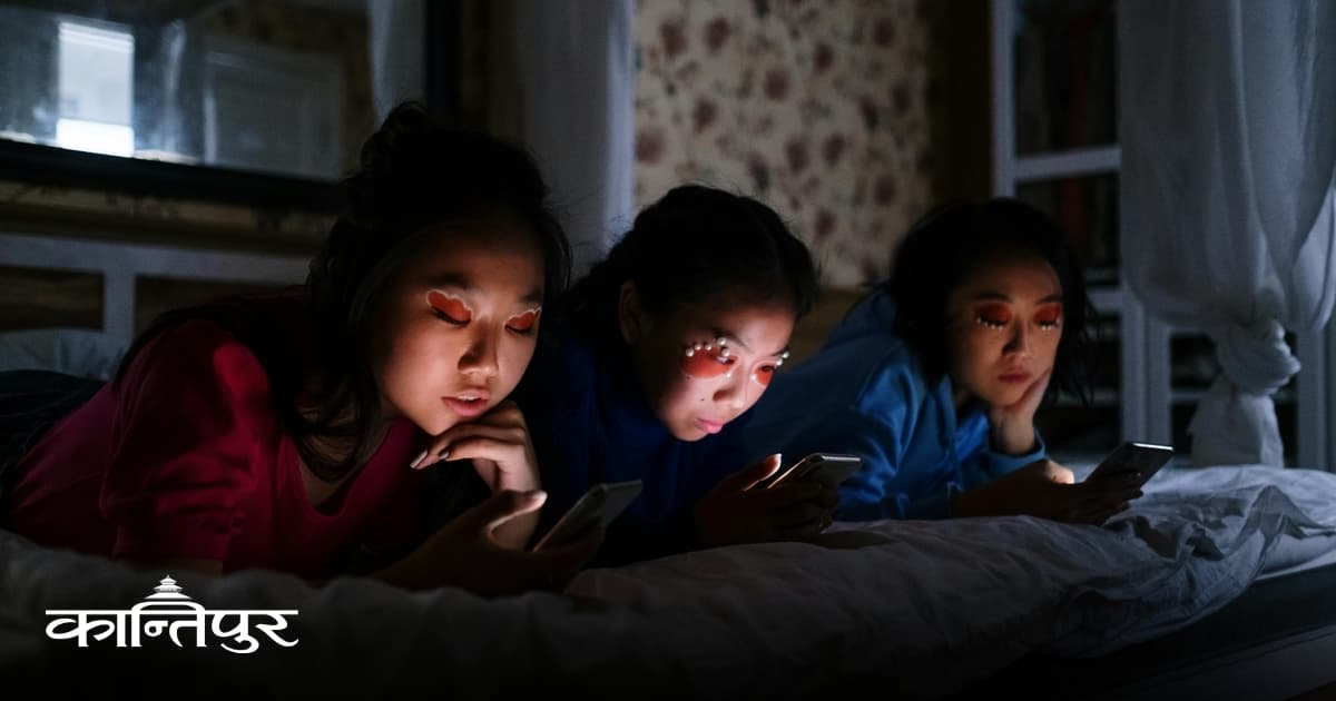 Phone Addiction Hurts Teen Sleep: Expert Tips
