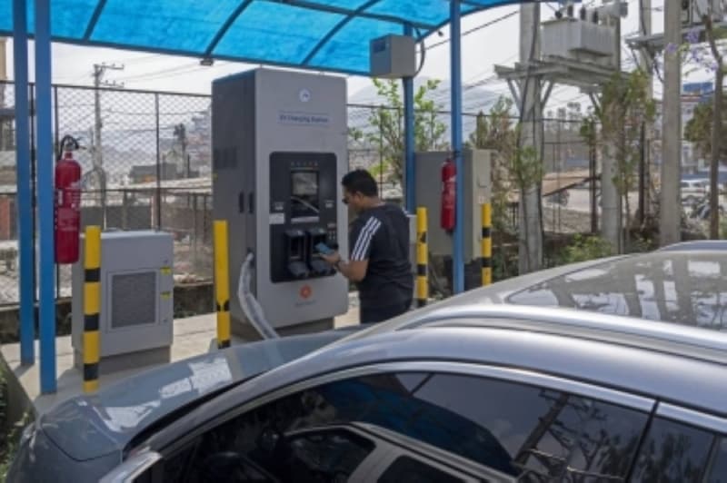 EV Imports Surge Through Birgunj, Exceed Rs 4 Billion